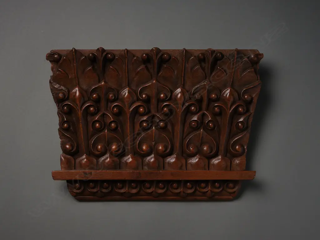 Capital, wood [Bali], fleur de lis pattern, Image 1++
